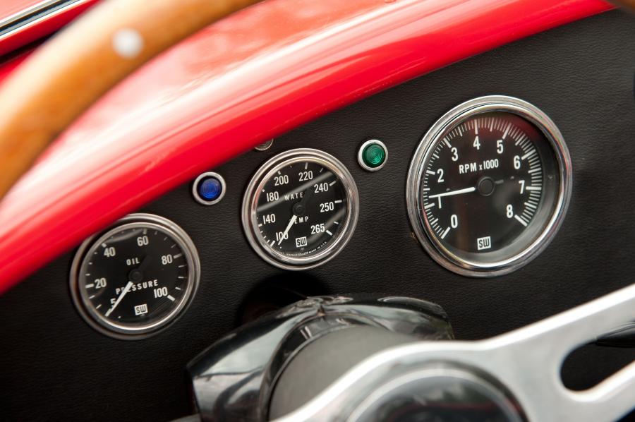  Shelby Cobra 427 1968 года  (фото 9 из 19)